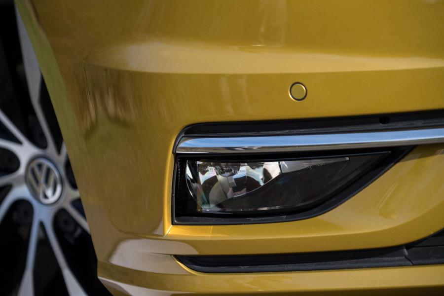 Детали экстерьера Volkswagen Golf TDI 5-Door 2017 года  (UK) (фото 13 из 30)